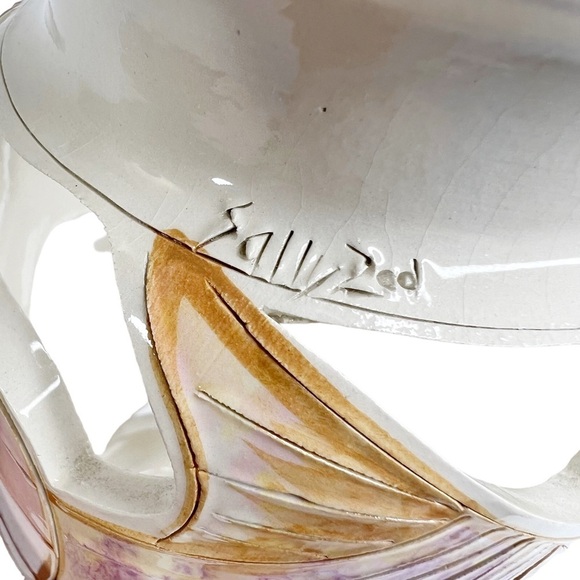 Handmade Artist Signed Ceramic Seashells Beach Cut Out Vase - Picture 7 of 9